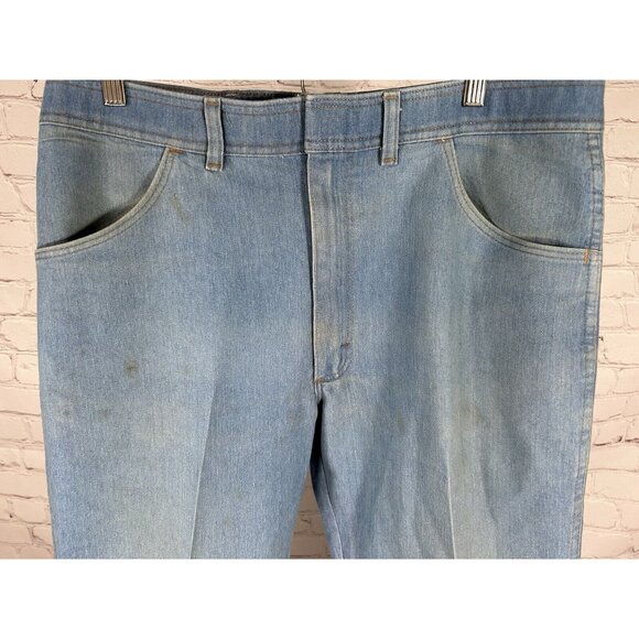 VTG Wrangler Light Wash Distressed Blue Denim Wide Leg Men’s Jeans (36 X 29) - Picture 6 of 16